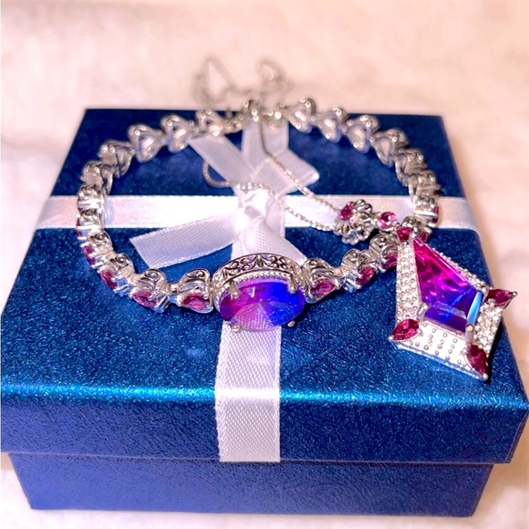 Midnight Fuscia Bracelet and Pendant 22”Chain - Picture 2 of 11